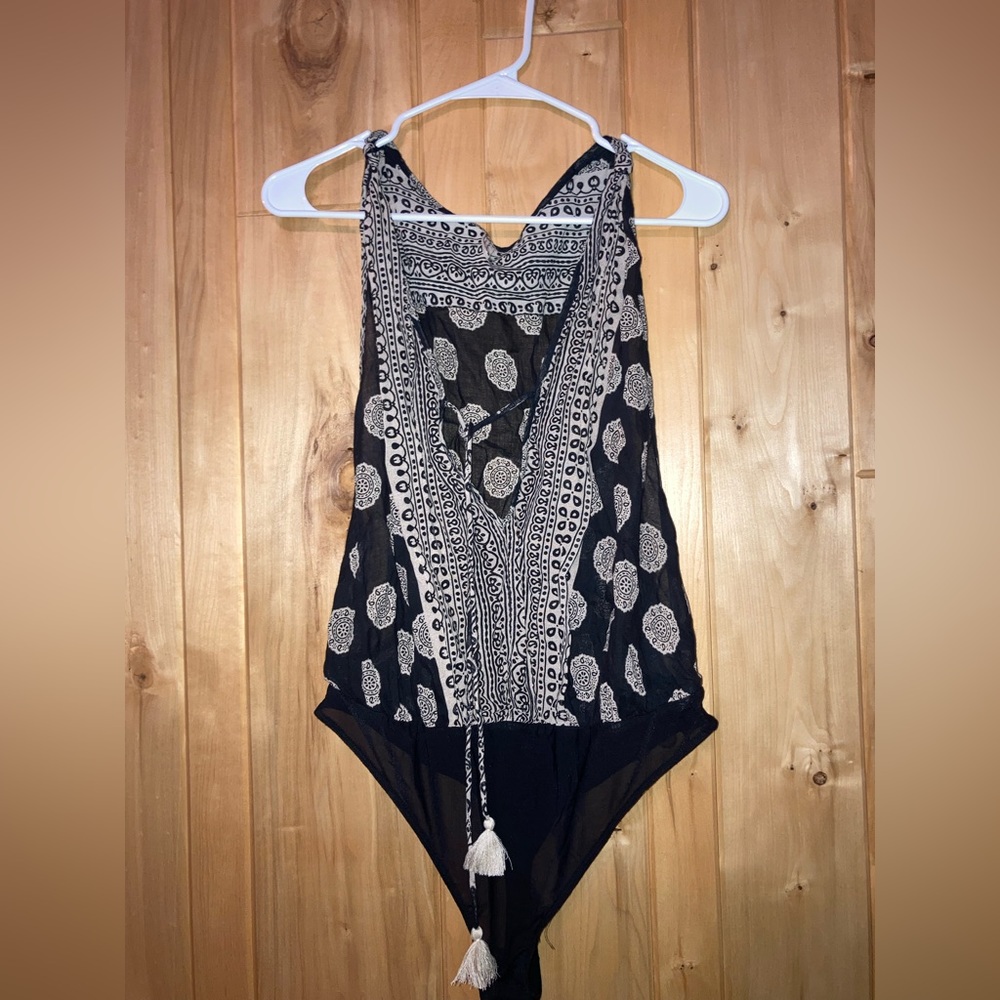 Free People - boho paisley body suite - size M - new never worn